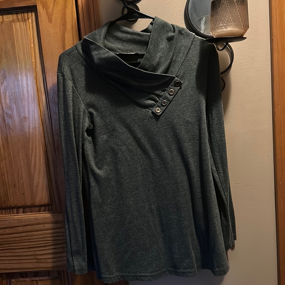 Long sleeve shirt